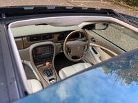 JAGUAR S-TYPE